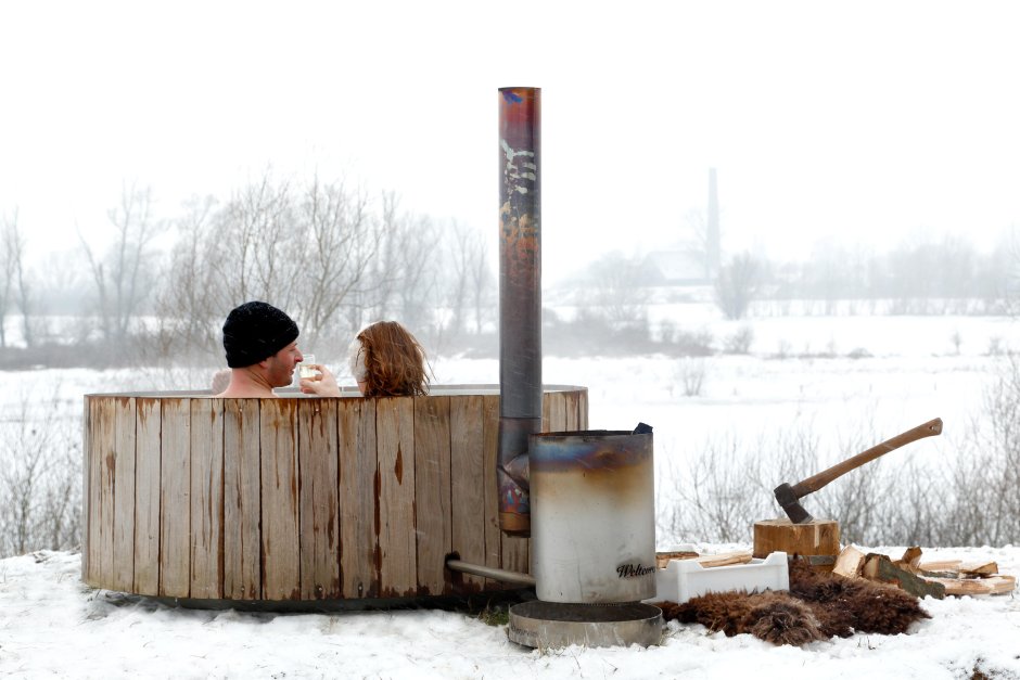 Купель с подогревом фото на улице пара