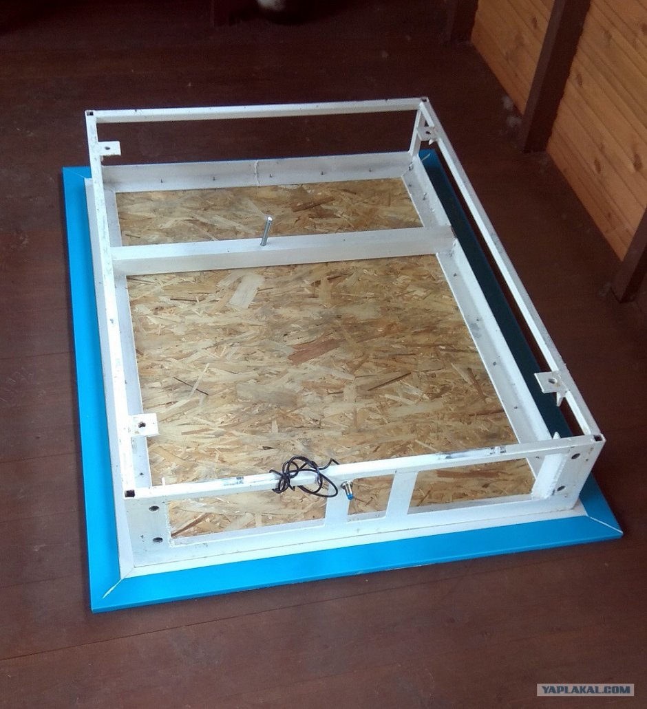 Люк на второй этаж утепленный