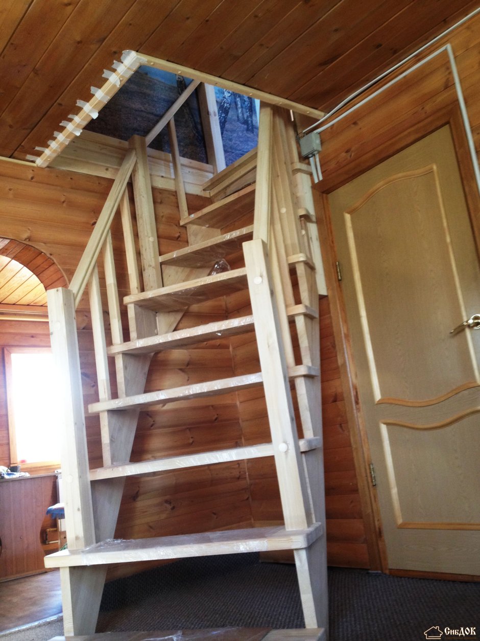 Люк в погреб в частном доме