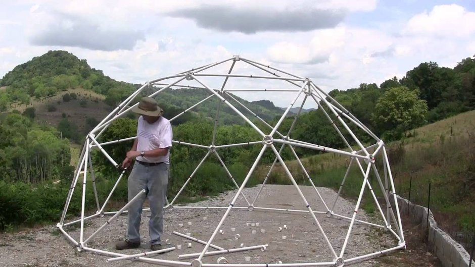 Палатка из полипропиленовых труб
