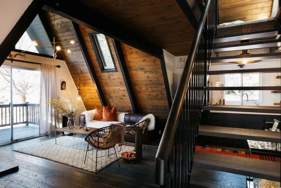 Дом Тини Хаус с антресолью