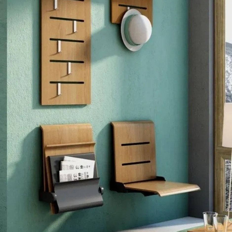 Стульчик откидной настенный 8885