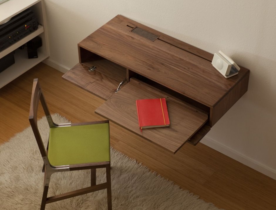 Складной стол в гараж