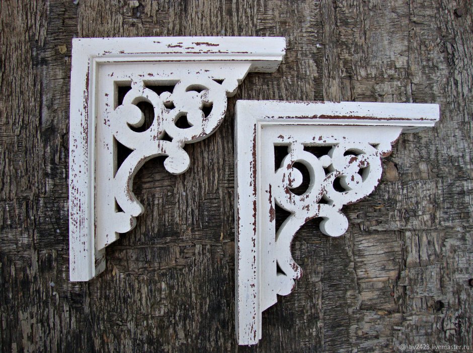 Деревянные кронштейны для полок