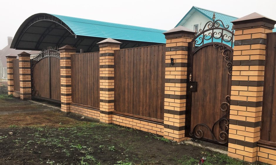 Забор с воротами