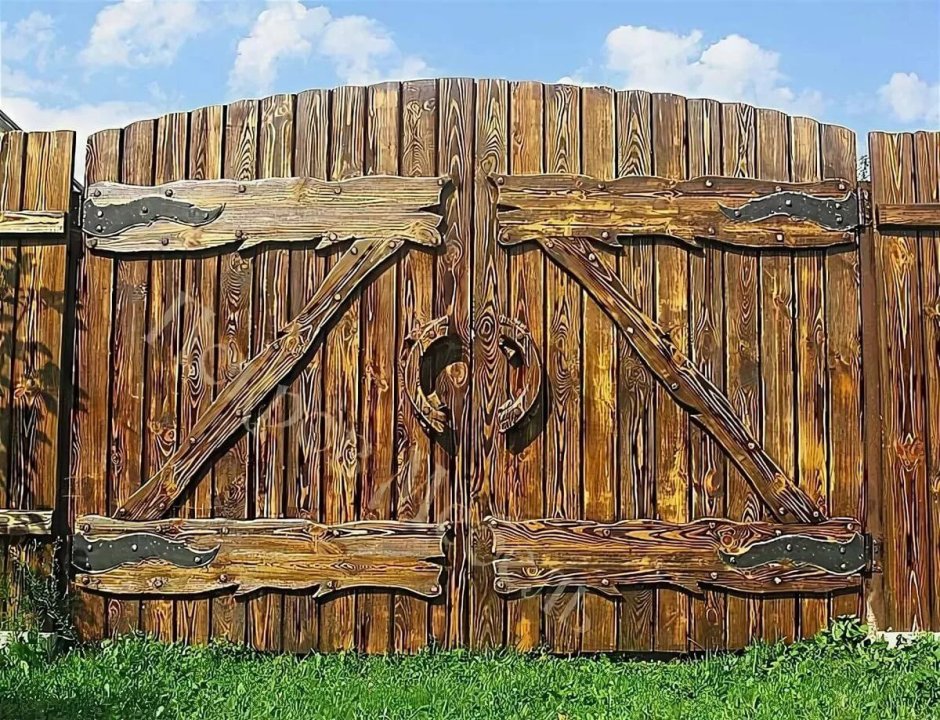 Деревянные ворота