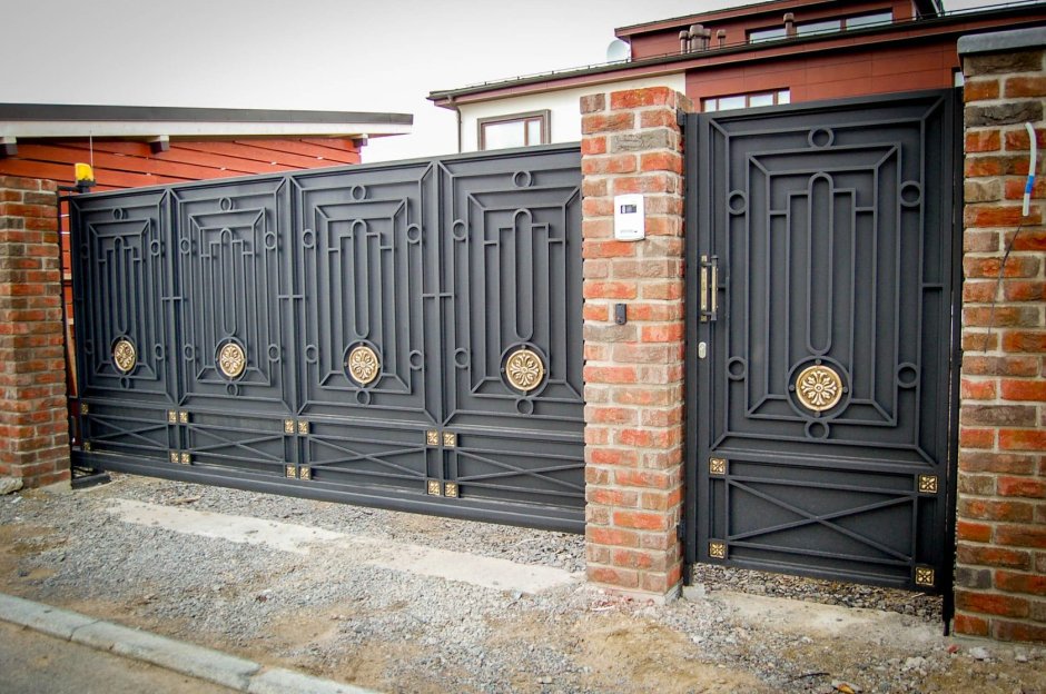 Входные ворота железные