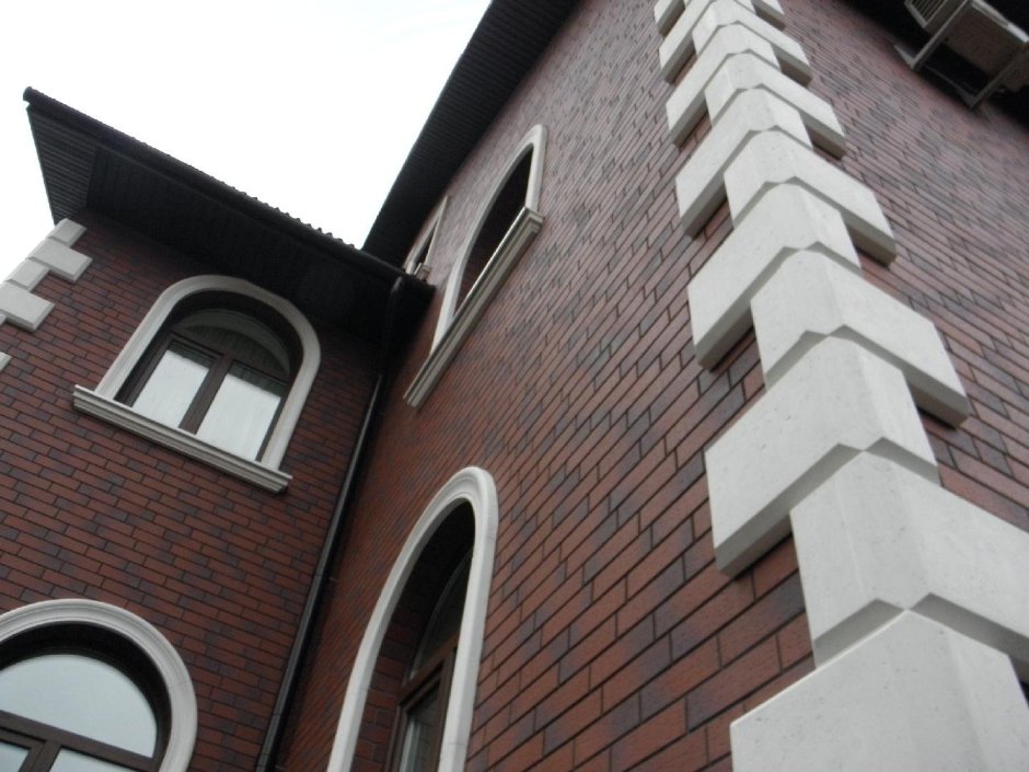 Декор фасада клинкерной плиткой