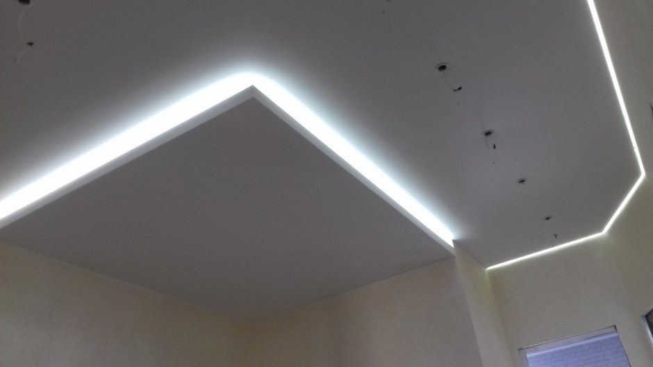 Потолок ГКЛ С подсветкой