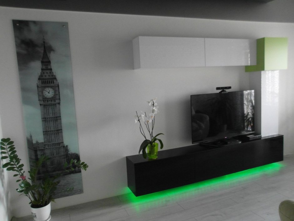 Тумба под телевизор с подсветкой