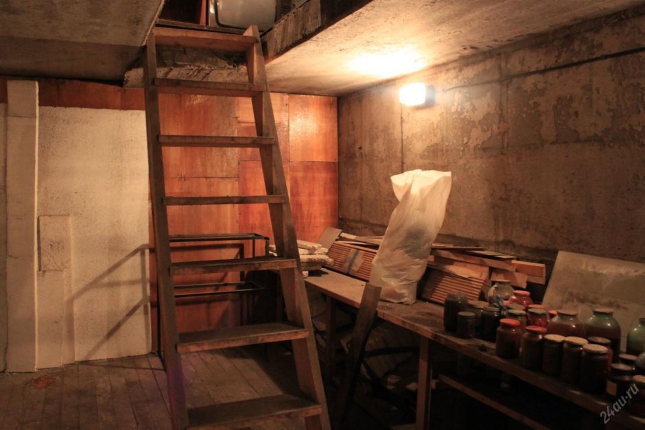 Комната в погребе гаража