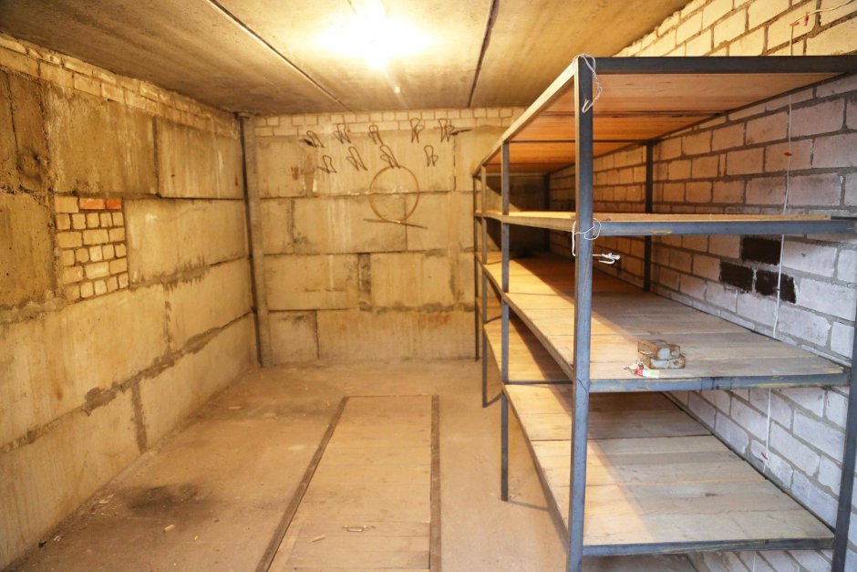 Стеллажи в погреб в гараже