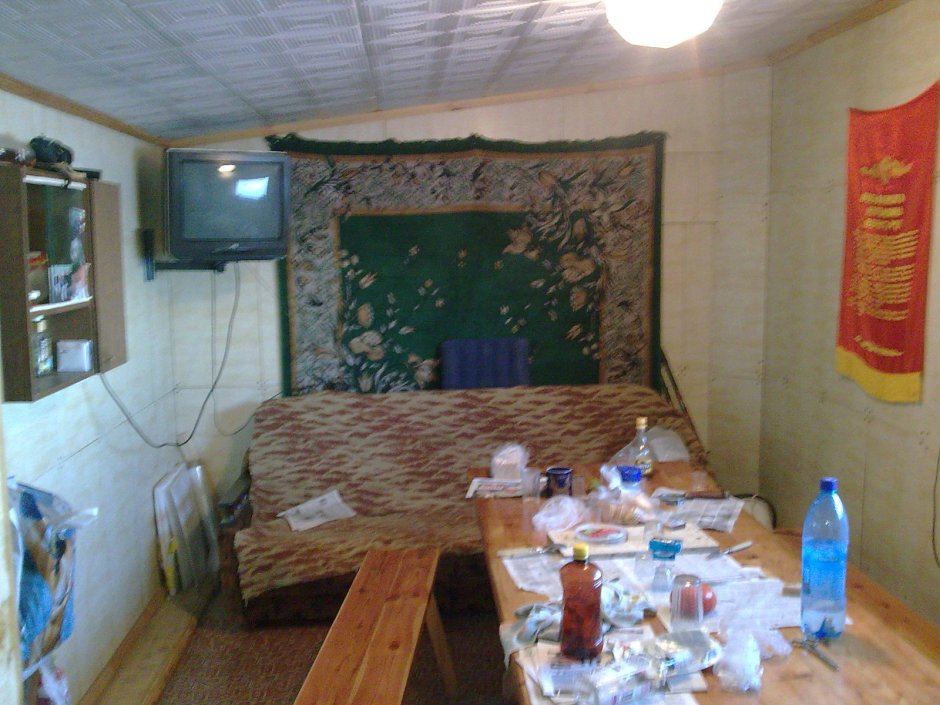 Комната отдыха в гараже