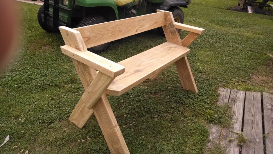 Два простой стульчик во двор