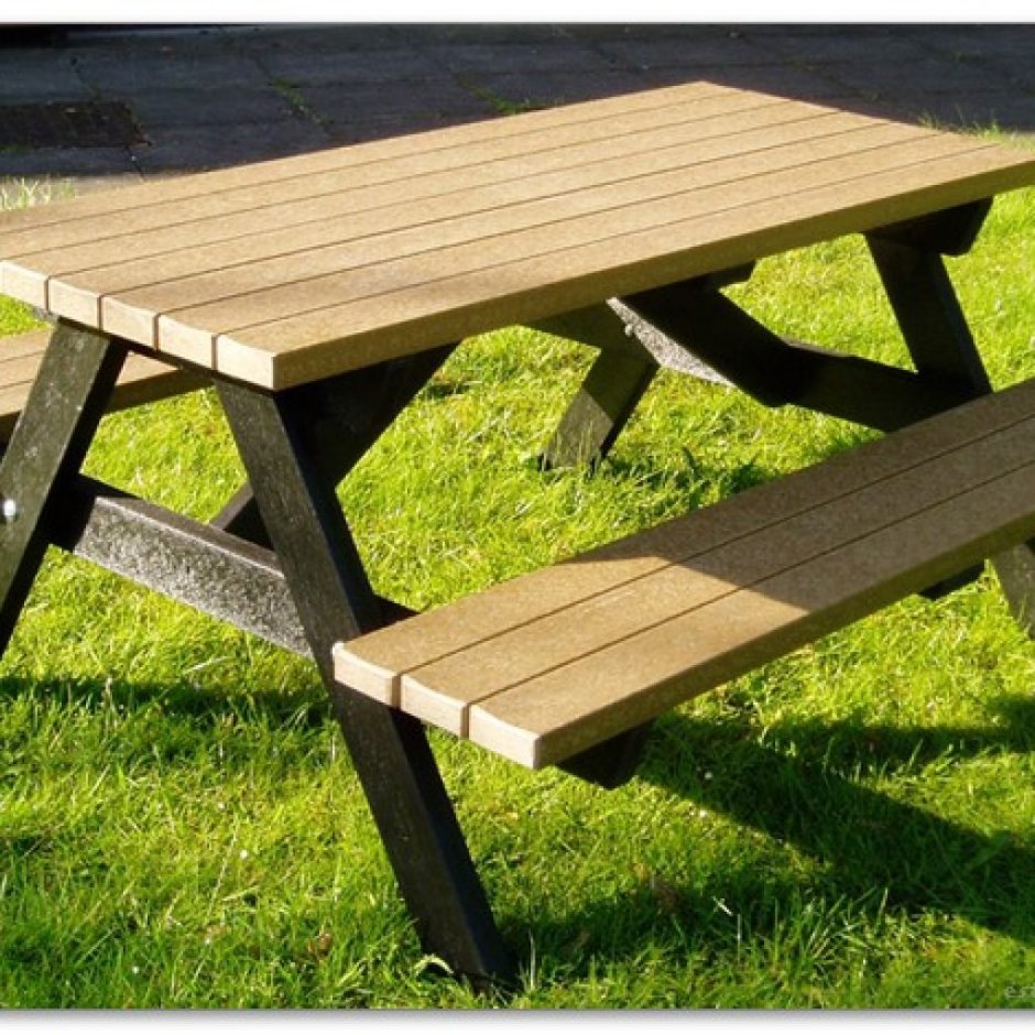 Step 2-стол со скамейками