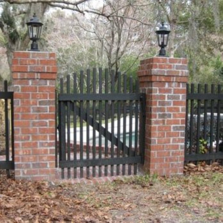 Колонны для забора из бетона