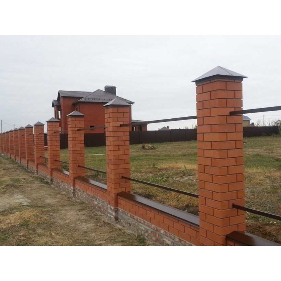 Заборные столбы из кирпича