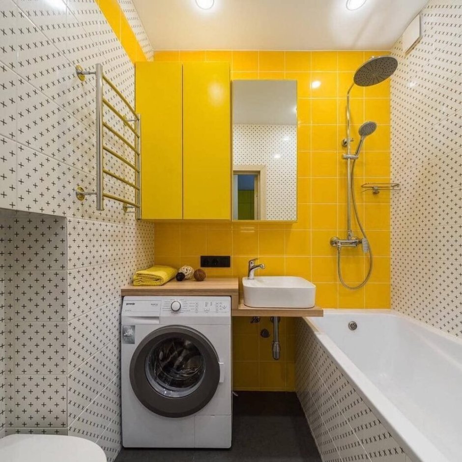 Черно желтая ванная комната