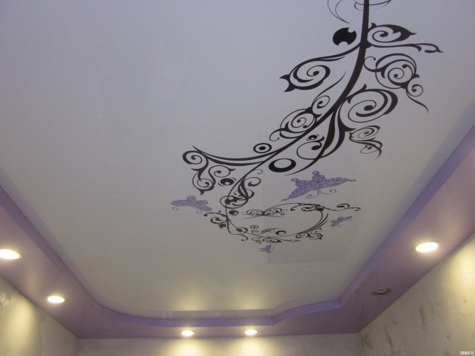 Ажурный натяжной потолок