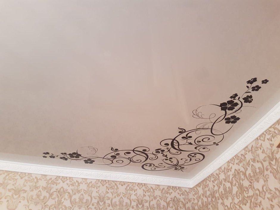 Подвесные потолки с узорами
