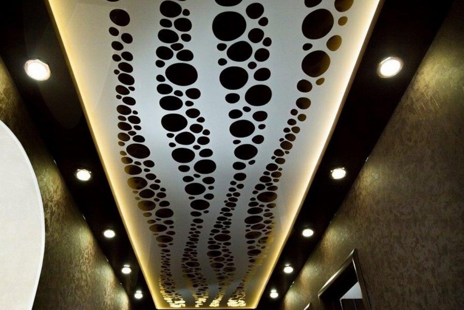 Натяжные потолки с рисунком