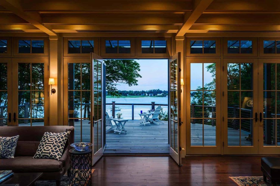 Остекление веранды в французском стиле