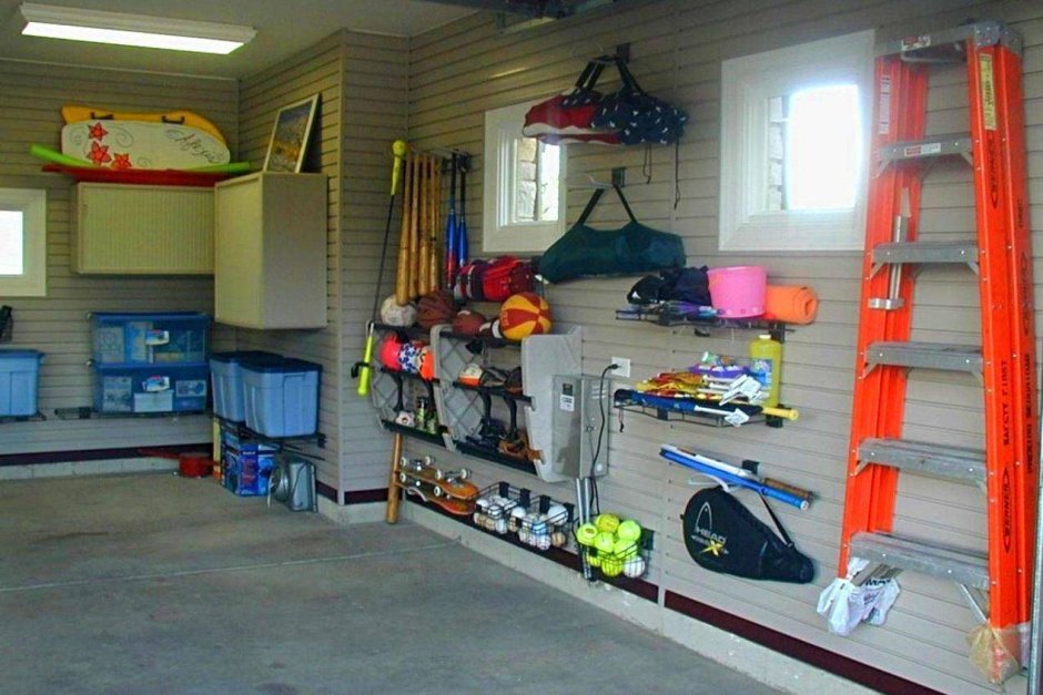 Мастерская в цокольном этаже