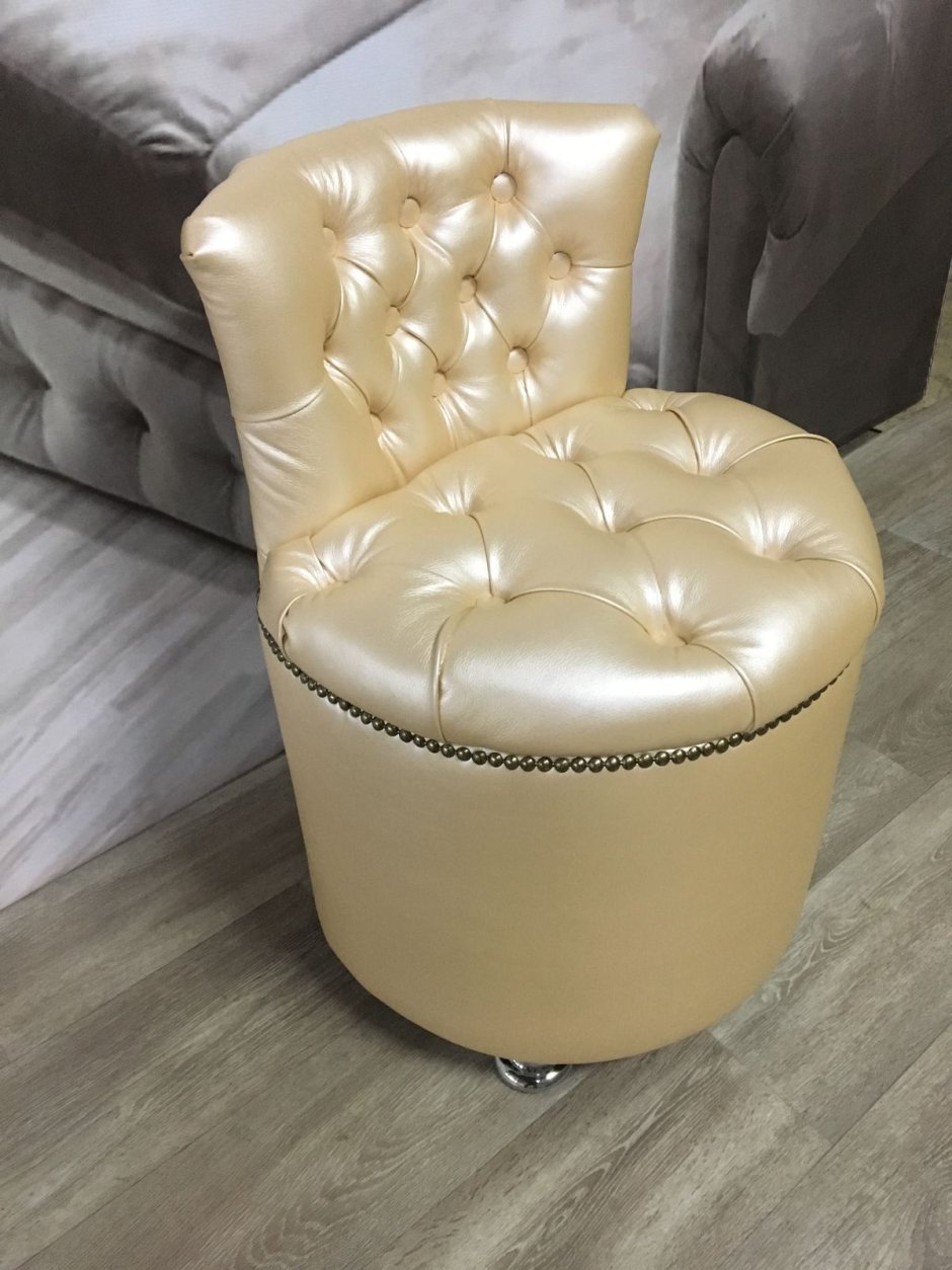 Пуф со спинкой Бурэ