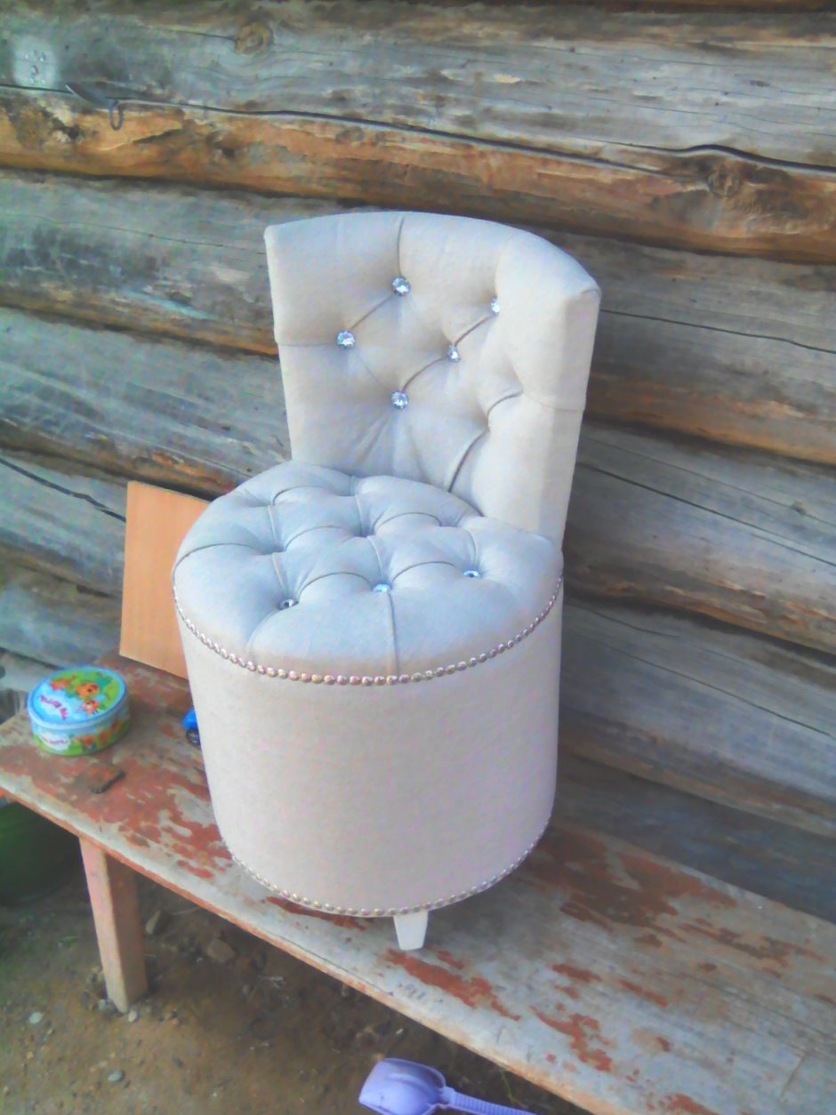 Palfrey Linen Modern Tufted Ottoman