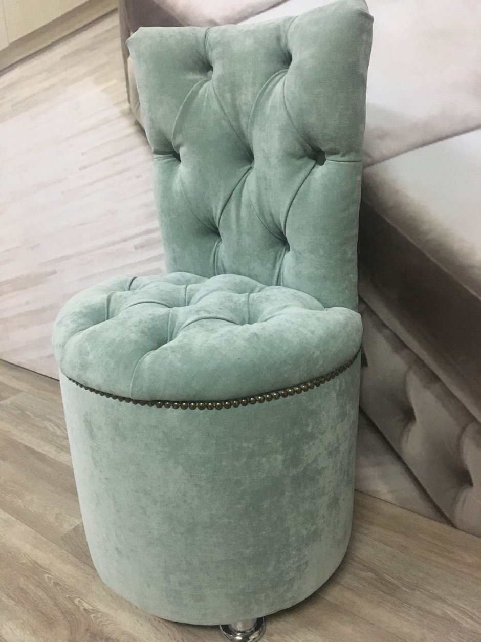 Пуф со спинкой Бурэ