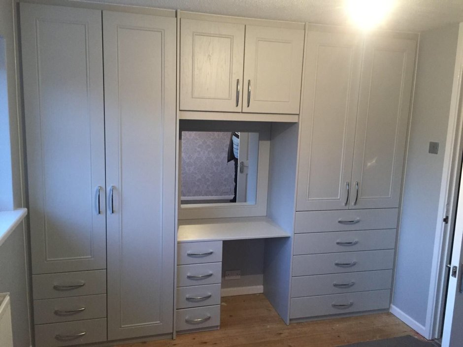 Шкафы с трюмо встроенные