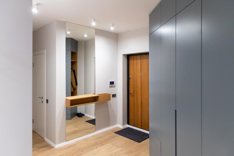 Парящий шкаф в прихожую