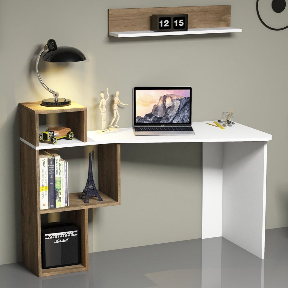 Компьютерный стол с полкой