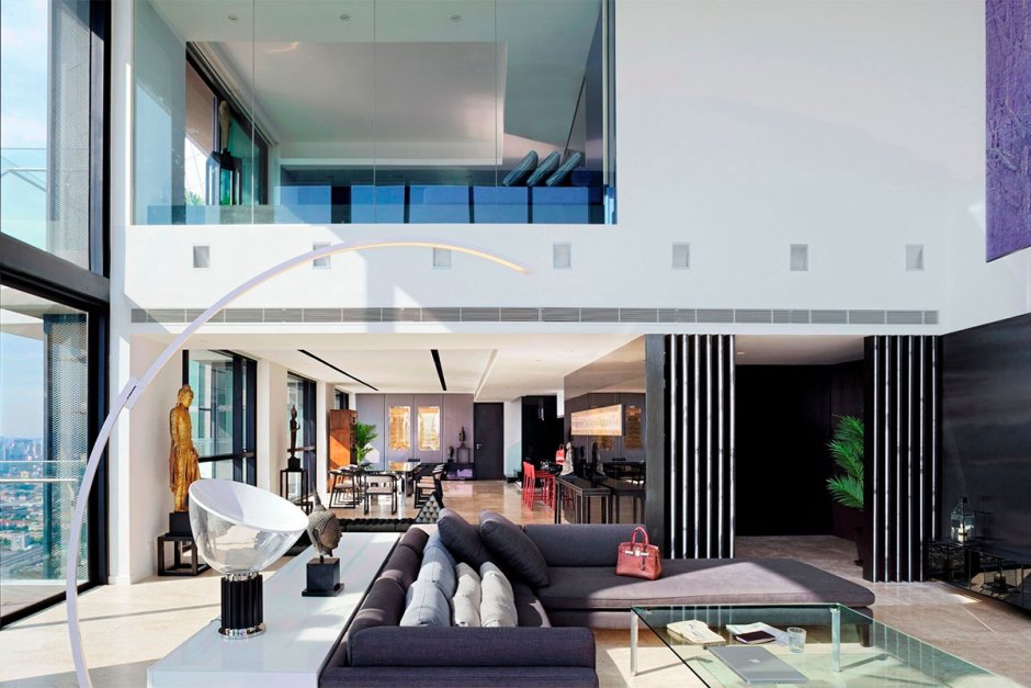 Гостиная с панорамными окнами