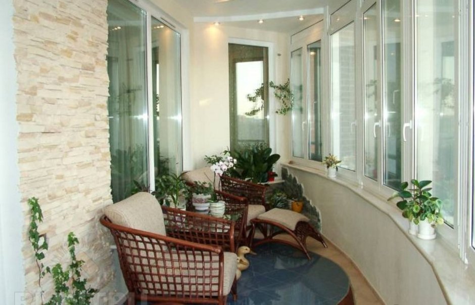 Полукруглый балкон