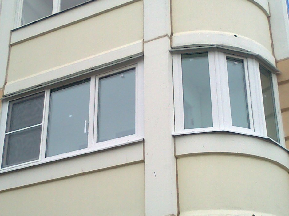Остекление полукруглого балкона