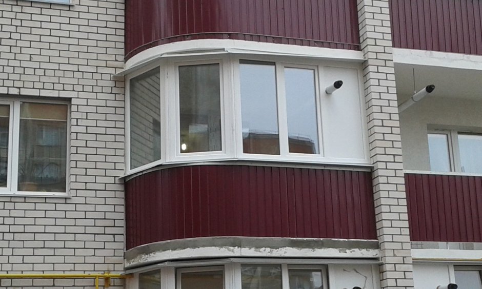Остекление балконов полукругом