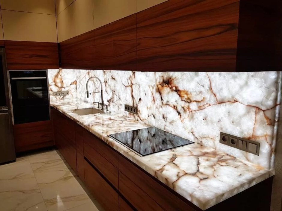 Столешница и фартук под мрамор