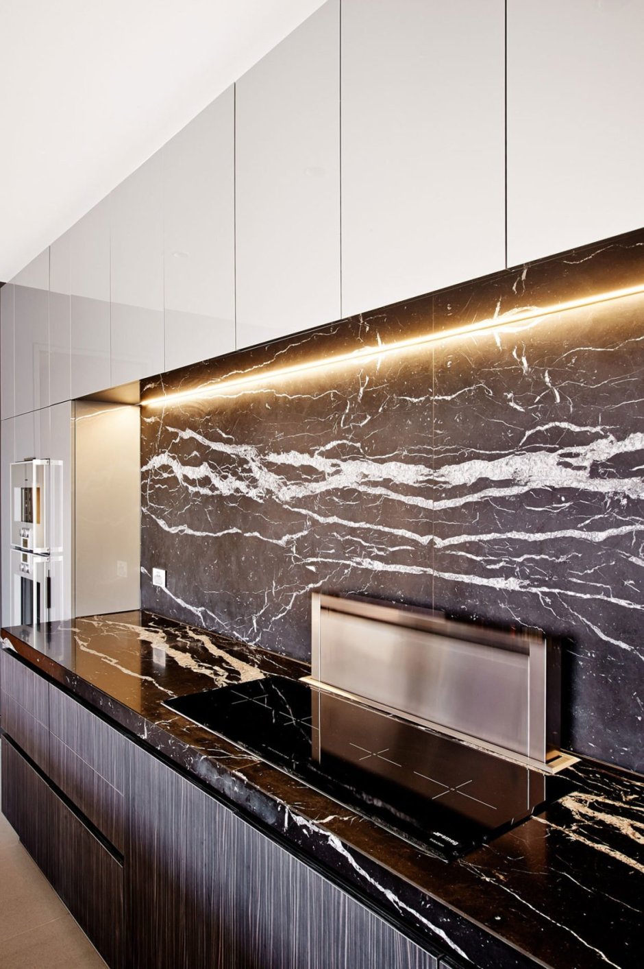 Кухня в черном цвете