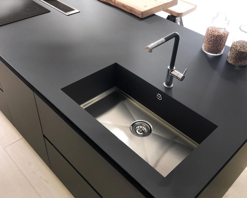 Раковина на кухню черная матовая