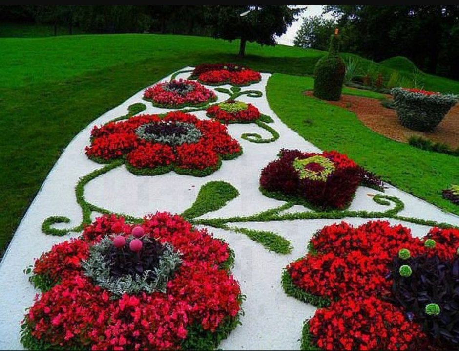 Клумба Цветочная колонна