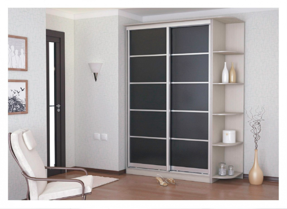 Шкаф-купе с боковыми полками в прихожую