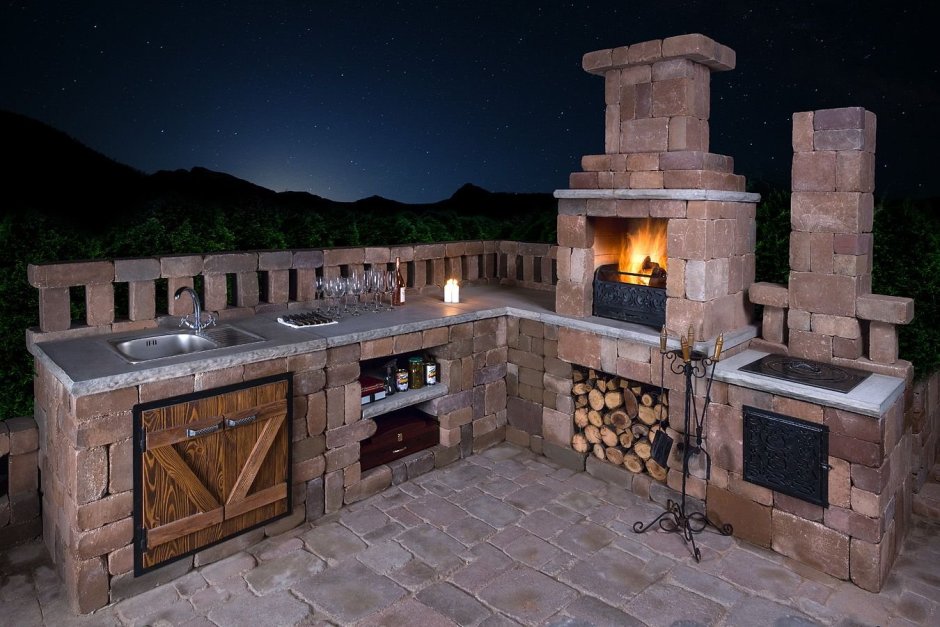 Печь для летней кухни с мангалом и казаном