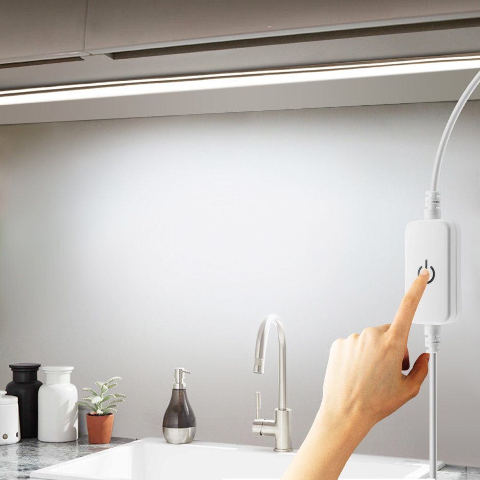 Подсветка светодиодная врезная MAXLIGHT С сенсорным выключателем.