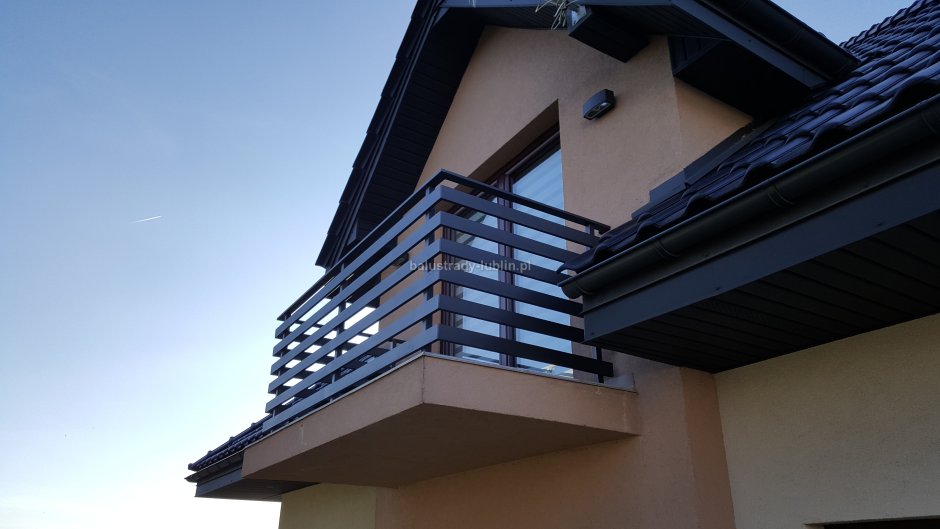 Ограждение балкона поликарбонатом