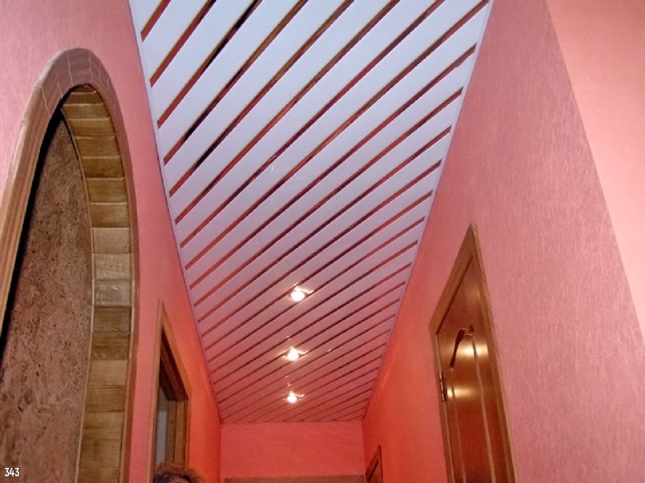 Реечный потолок в коридор