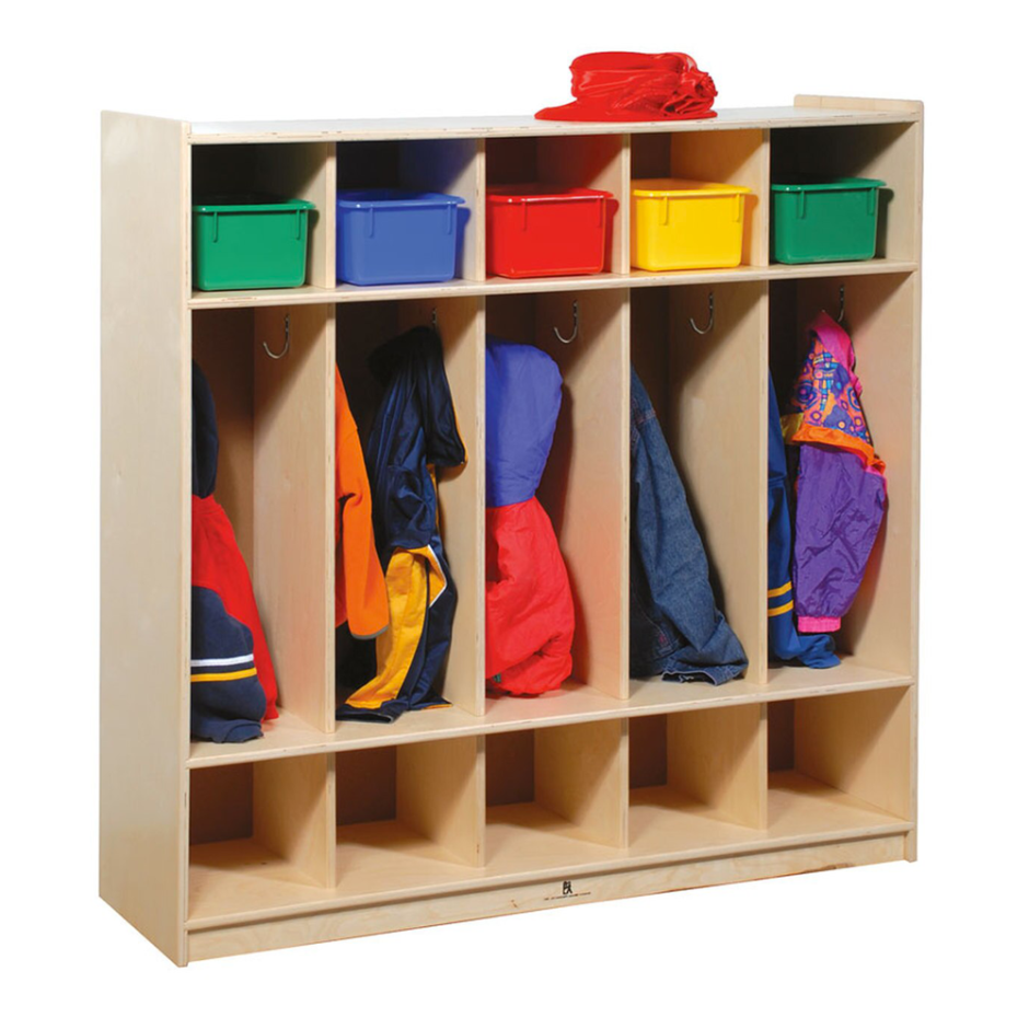 Раздевалка в детском саду