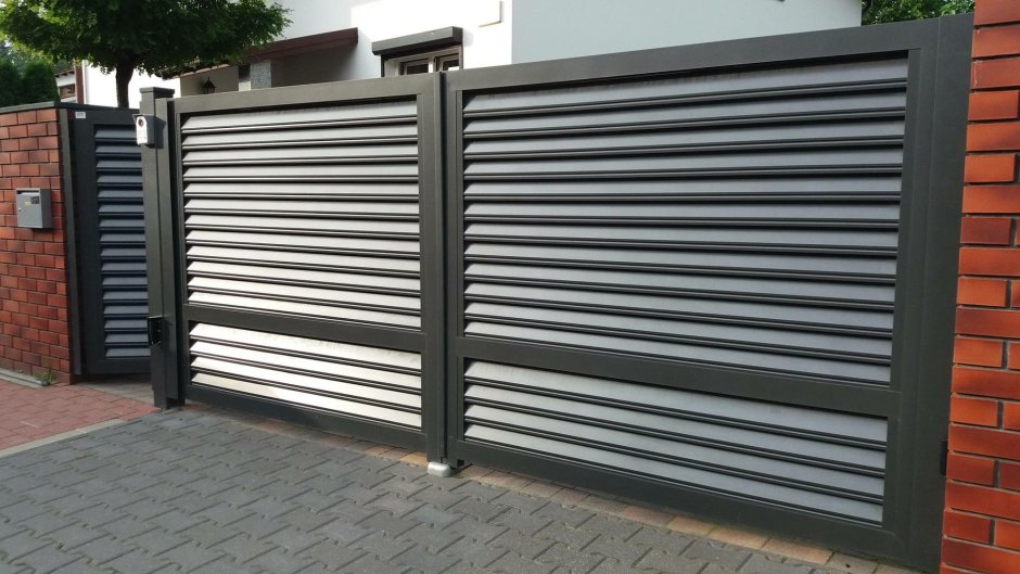 Распашные ворота жалюзи