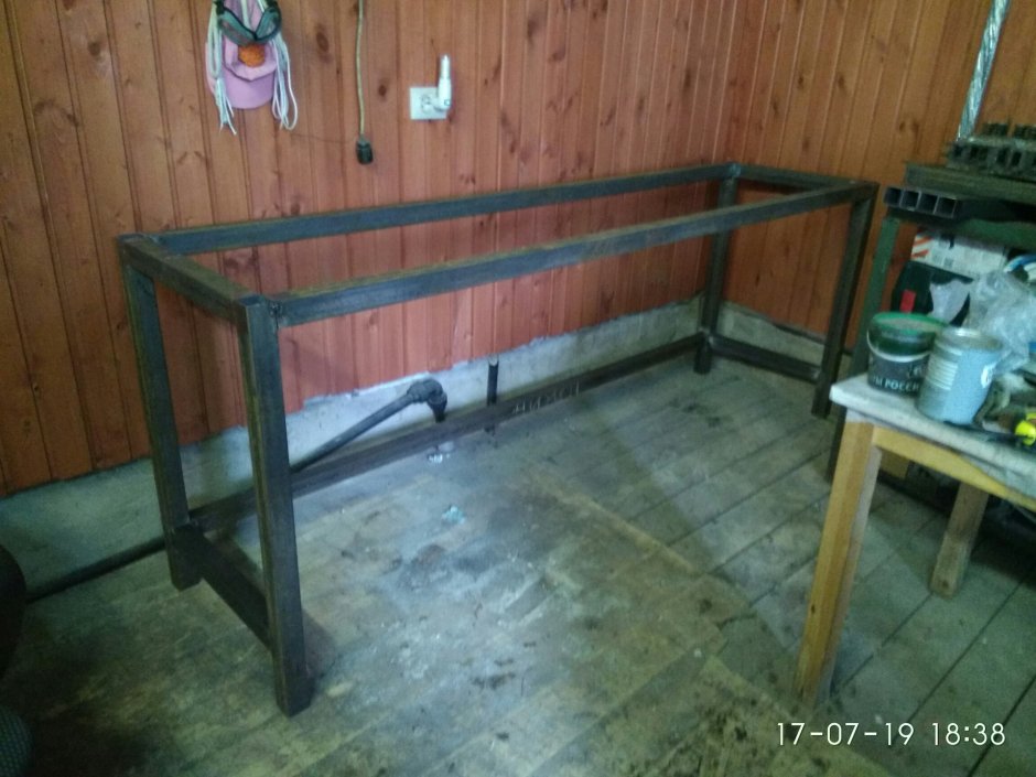 Верстак из профильной трубы 40x20