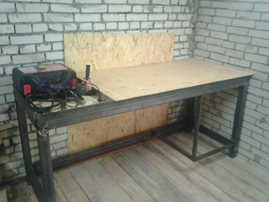 Верстак из профильной трубы 40x20